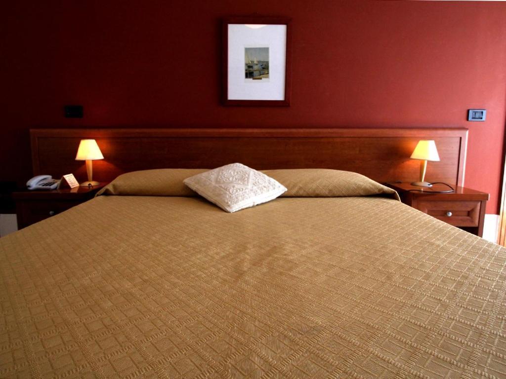 Hotel Carosello ปอนเตกัญญาโน ภายนอก รูปภาพ