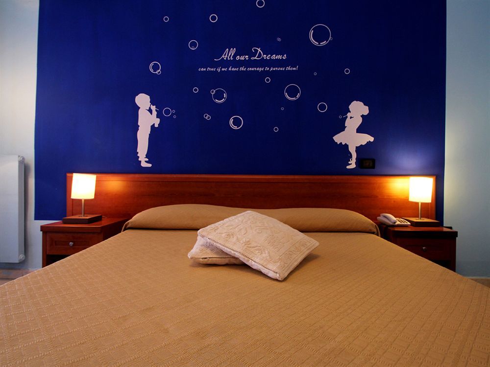 Hotel Carosello ปอนเตกัญญาโน ภายนอก รูปภาพ